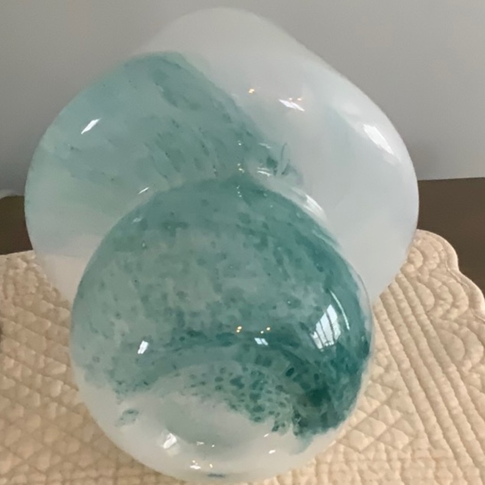 Turquoise and White Swirl Glass Candle  Lamp New - Picture 5 of 5